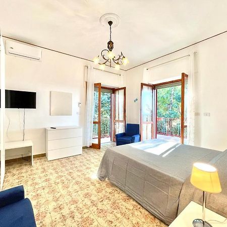 Villagabry Castellabate Exterior photo